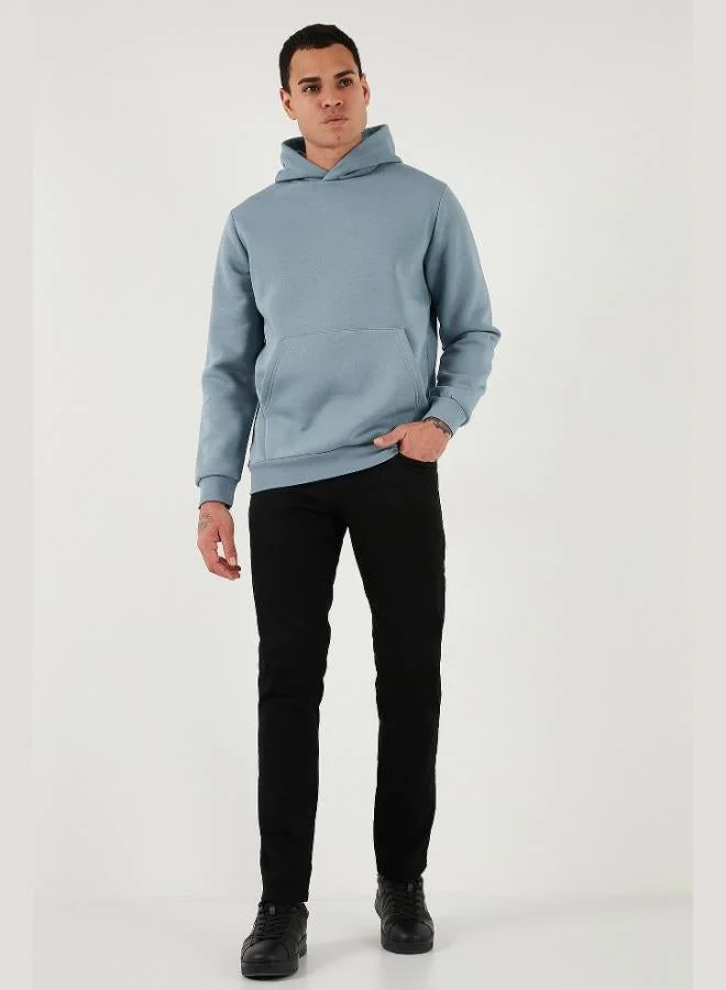 بوراتي سويت شيرت رجالي بقلنسوة وجيوب كنغر من بوراتي ناعم بفرو