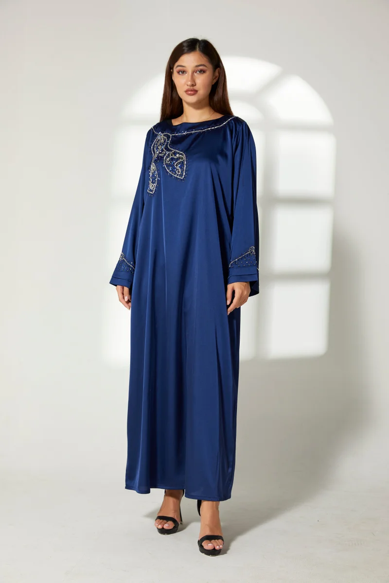 Moistreet Embroidered Flared Sleeve Kaftan