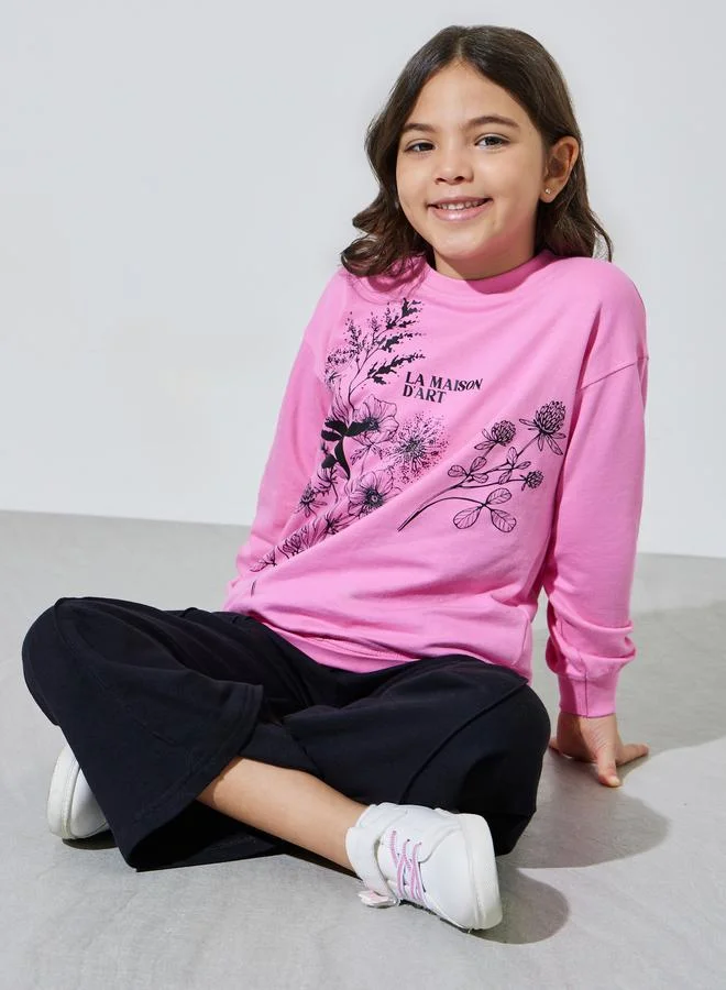 Styli Girls Pink Graphic Print Sweatshirt and Black Joggers Set