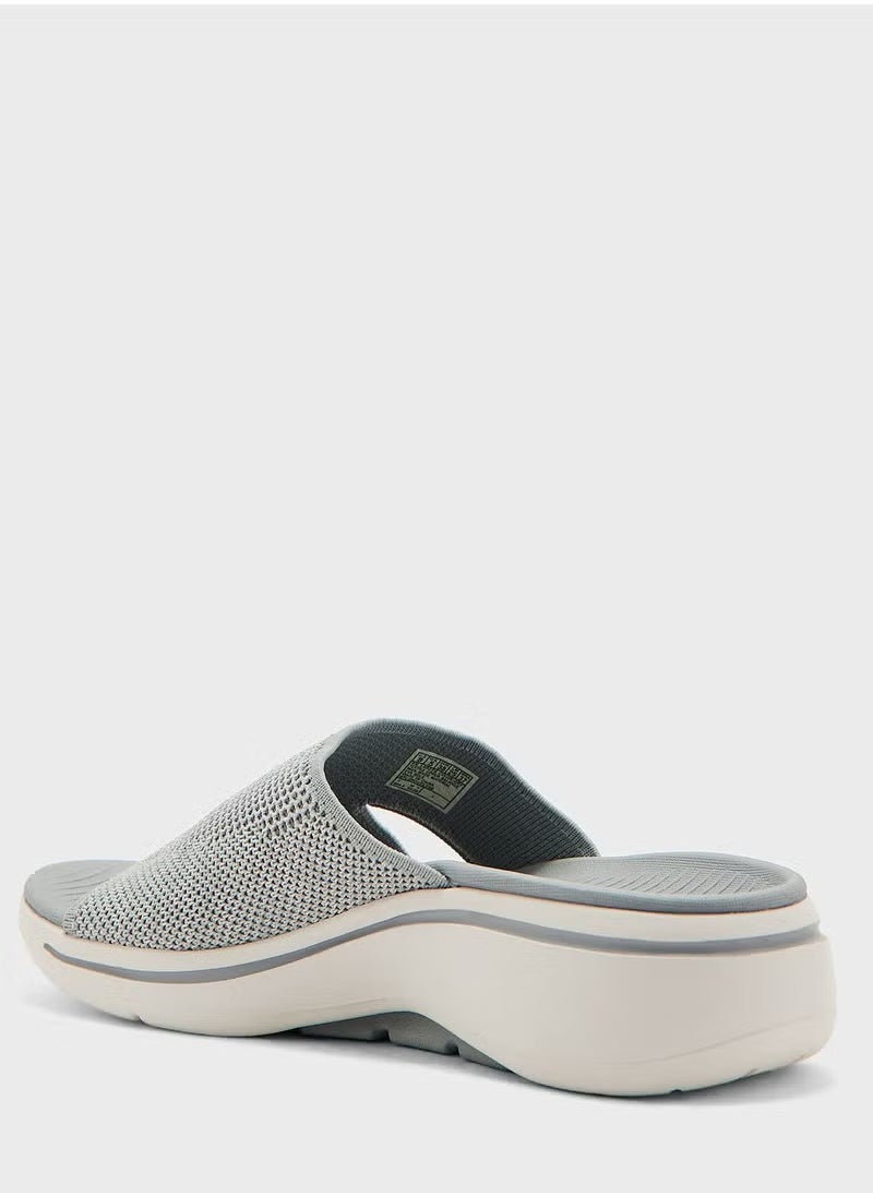SKECHERS - GO WALK ARCH FIT SANDAL - Image 1