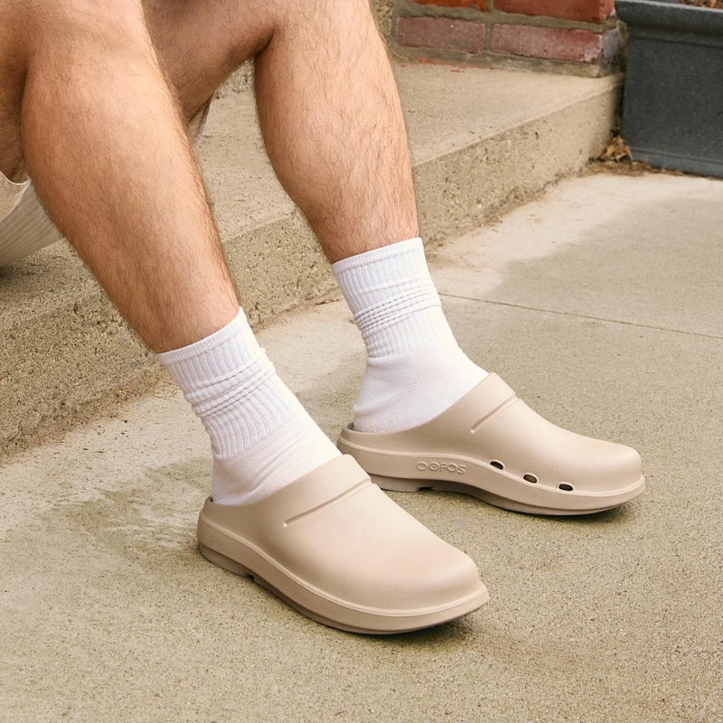 OOFOS OOcloog Recovery Clog, Nomad - Womenâ€™s Size 9, Menâ€™s Size 7 - Image 3