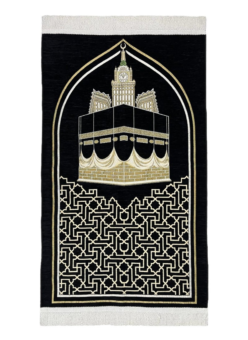 الحرائر  - سجادة صلاة فاخرة من قماش الشانيل تدوم طويلاً وعالية الجودة بتصميمات وزخارف مستوحاة من الكعبة المشرفة وبرج الساعة مقاس 115X70 سم - Image 1
