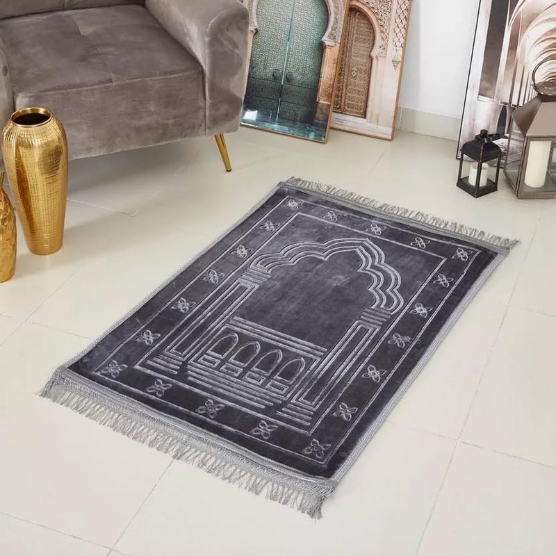 MARK STORE Prayer Mat Embossed Anti-Slip Velvet Top Prayer Rug for Umrah Hajj Ramadan 70 x 110 cm, Best Gift For Ramadan (Random Colors) - Image 2