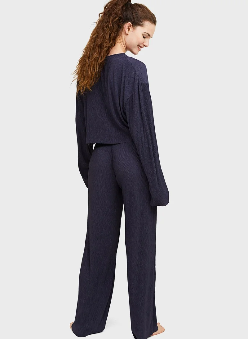 H&M High Waist Crinkled Pants