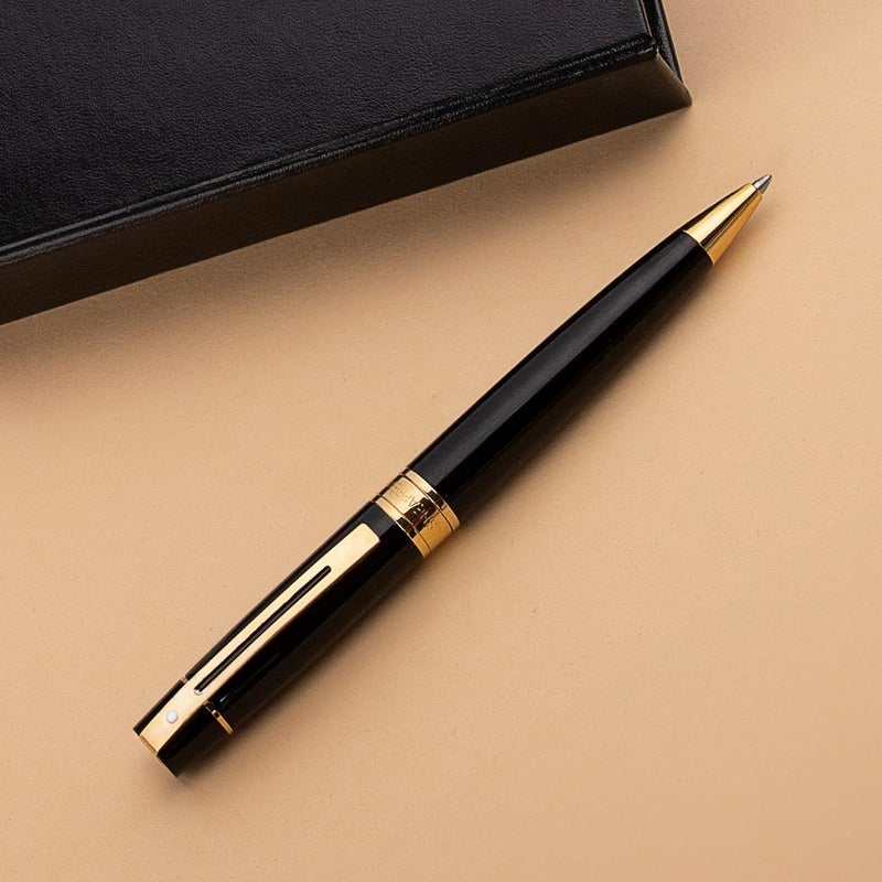 SHEAFFER قلم شيفر 300 E9325 أسود لامع مع تفاصيل باللون الذهبي - Image 2