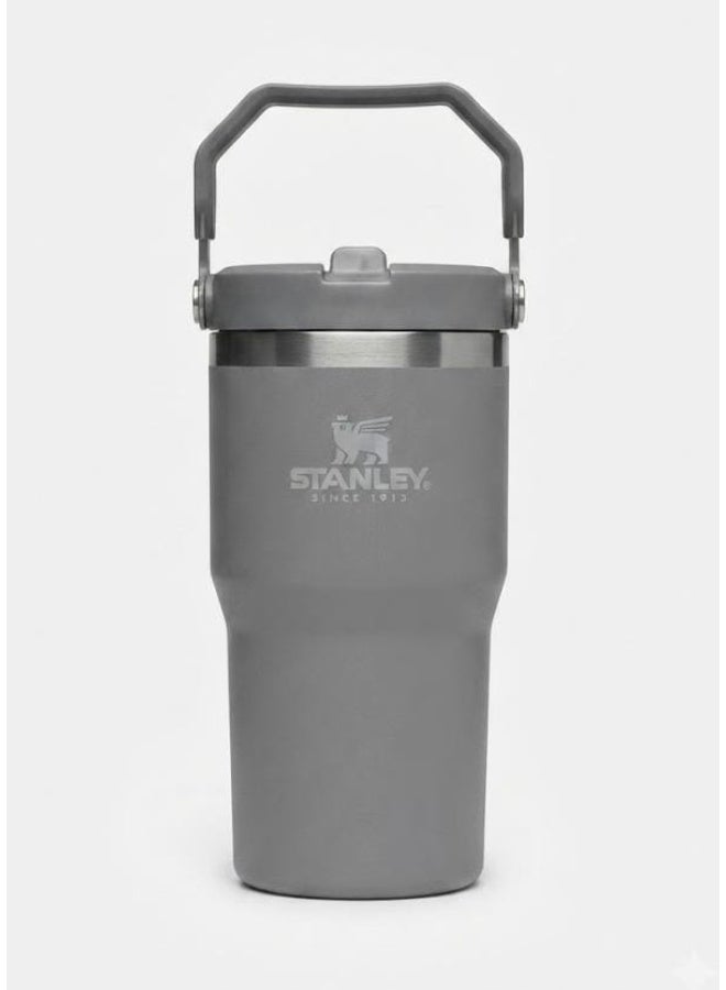 كوب Stanley Quencher H2.0 FlowState من الفولاذ المقاوم للصدأ، معزول حرارياً بتفريغ الهواء، مزود بغطاء وماصة؛ مناسب للماء والشاي المثلج أو القهوة ومشروبات السموذي وغيرها، لون أرجواني، سعة 20 أونصة. - Image 1