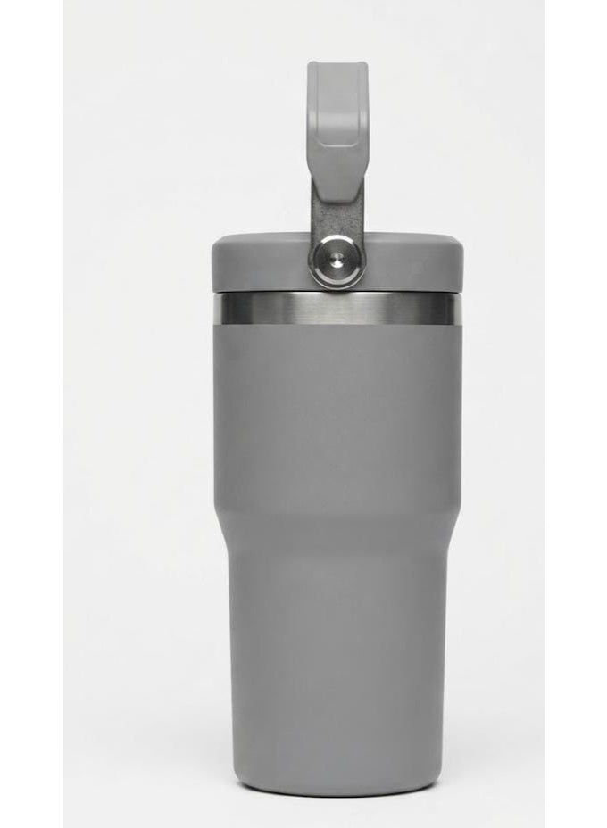 كوب Stanley Quencher H2.0 FlowState من الفولاذ المقاوم للصدأ، معزول حرارياً بتفريغ الهواء، مزود بغطاء وماصة؛ مناسب للماء والشاي المثلج أو القهوة ومشروبات السموذي وغيرها، لون أرجواني، سعة 20 أونصة. - Image 4