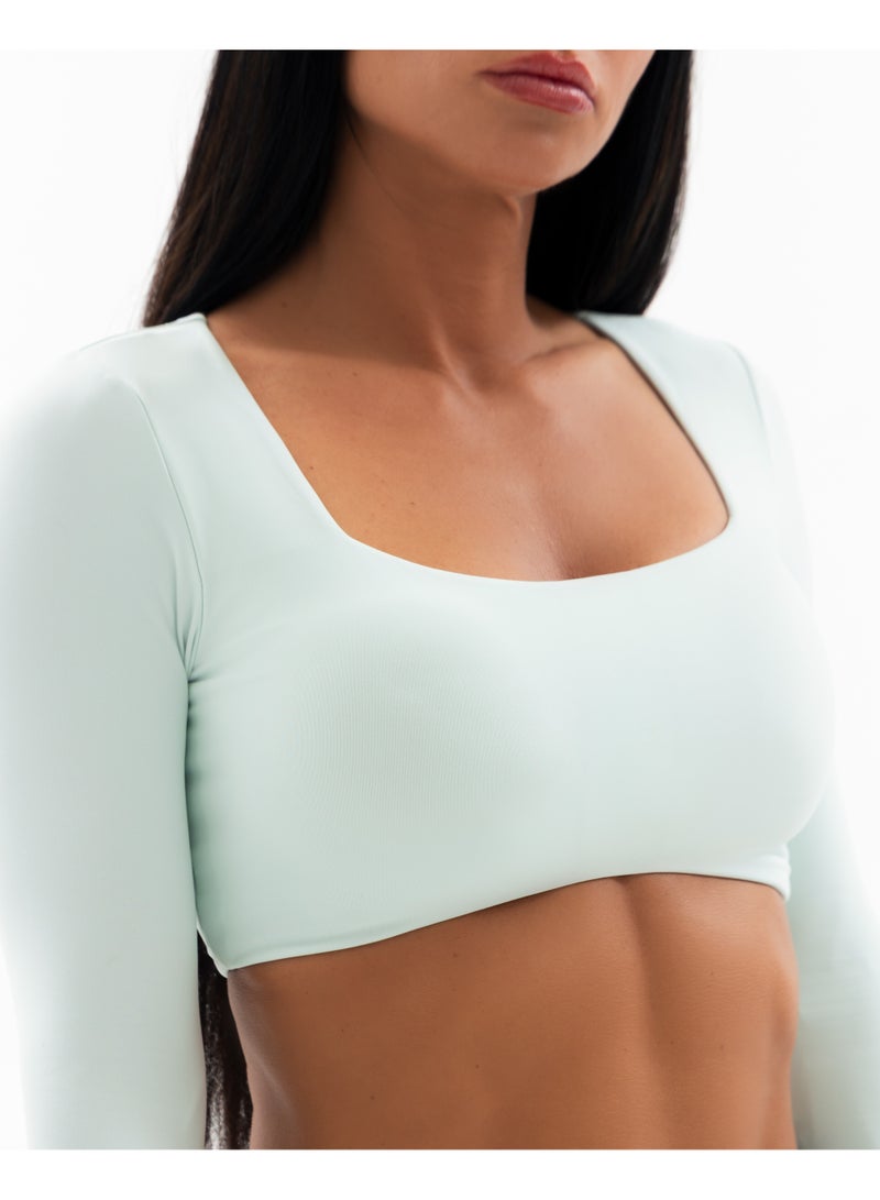 Adatto Women’s Sleek Crop Top – Premium Activewear – Green - Image 2