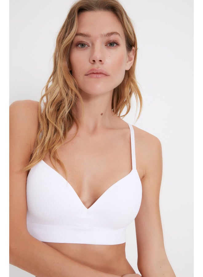 trendyol White Seamless/Seamless Covered Bra THMAW22SU0043  - Image 5