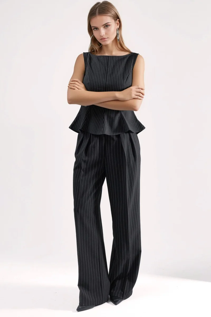 هيكاب Striped Boat Neck Peplum Top with Zipper