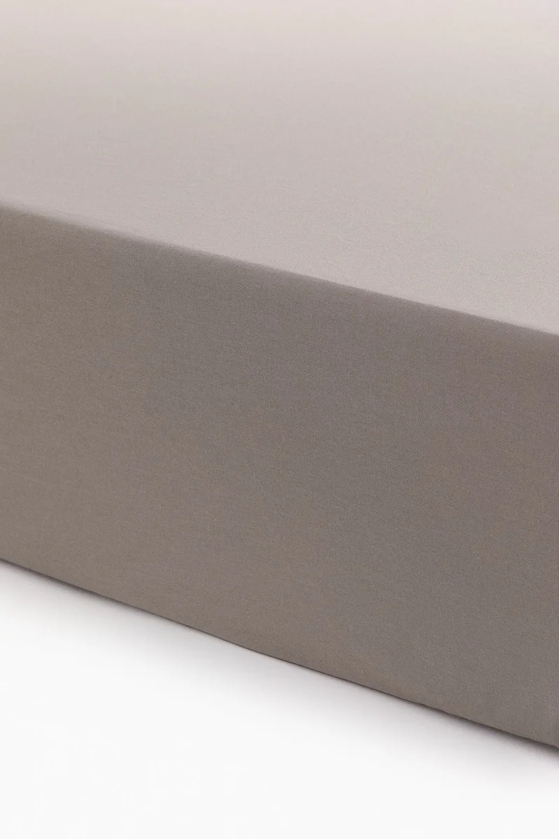 H&M Fitted cotton sheet