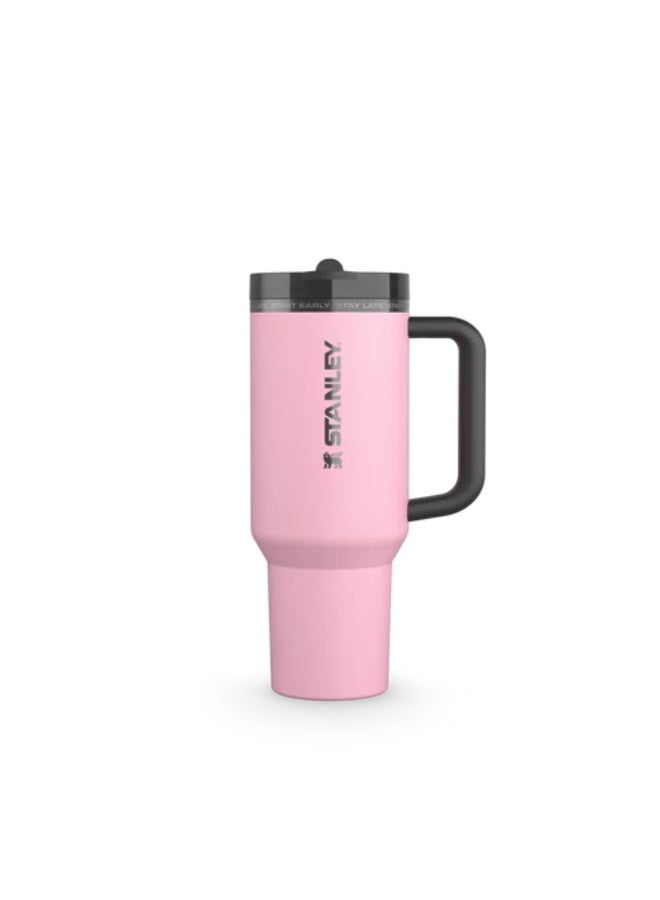 ستانلي كوب ستانلي × ميسي برو تور سعة 40 أونصة، كوب سفر معزول بتفريغ الهواء من الفولاذ المقاوم للصدأ مع شفاطة قابلة للطي، خالٍ من مادة BPA، متوافق مع حامل أكواب السيارة - لون وردي GOAT - Image 3