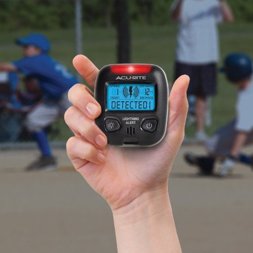 AcuRite 02020 Portable Lightning Detector Black, 2½L x 1W x 2¾H - Image 3