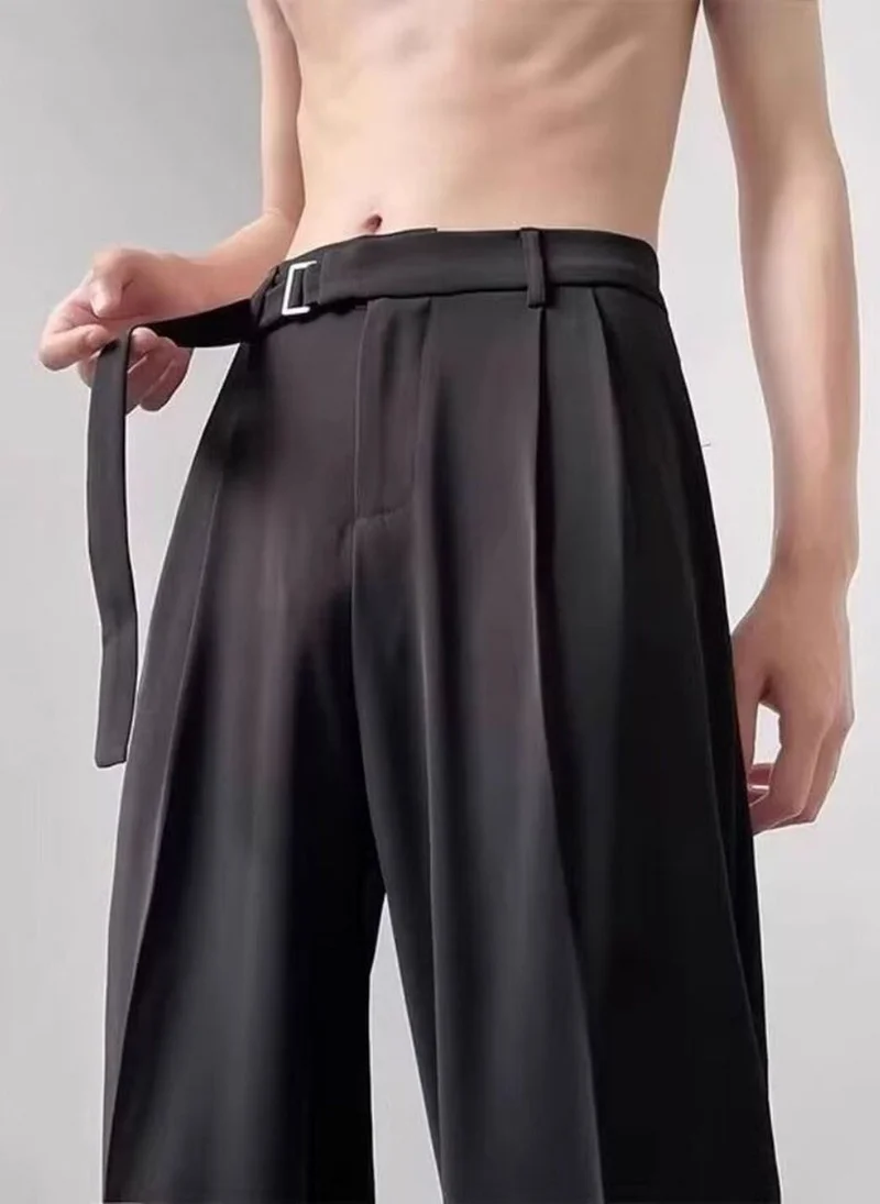 يونيكي Black Cotton Cropped Solid Trousers