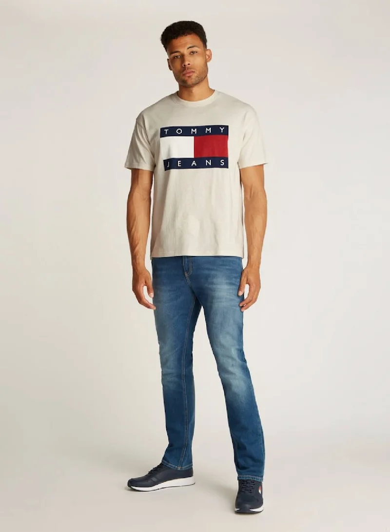 TOMMY JEANS Flag Badge Relaxed T-Shirt