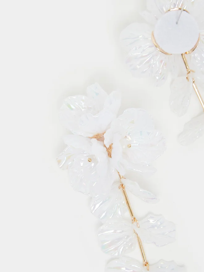 Styli Styli Floral Drop Earrings