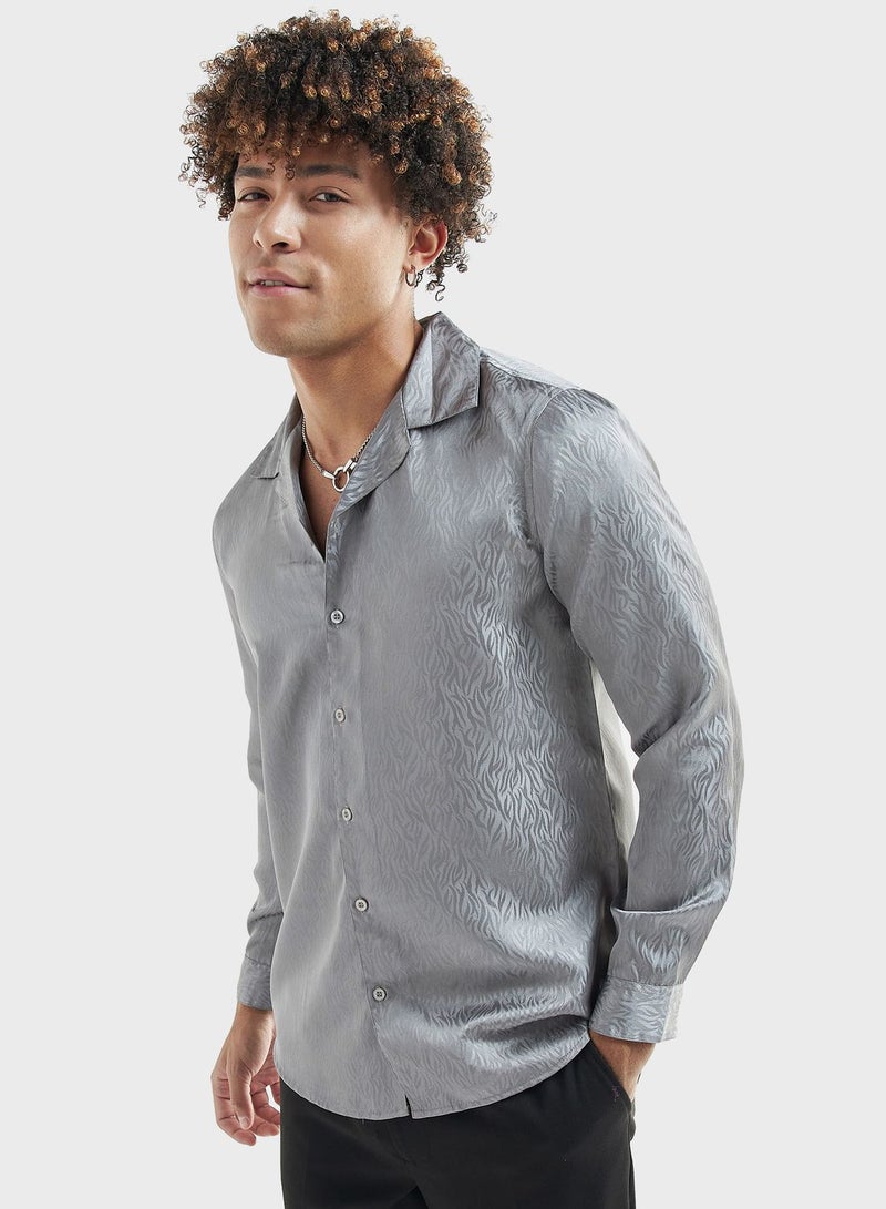 FAV قميص بقصّة عادية ومزخرف - Image 1