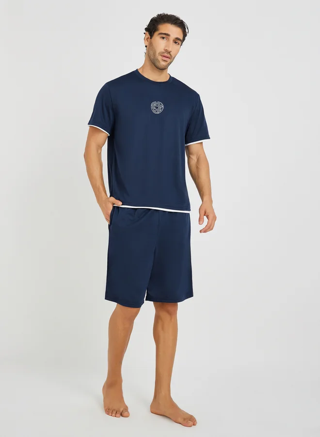 Styli Styli Unwind Minimal Print T-Shirt and Shorts Pyjama Set