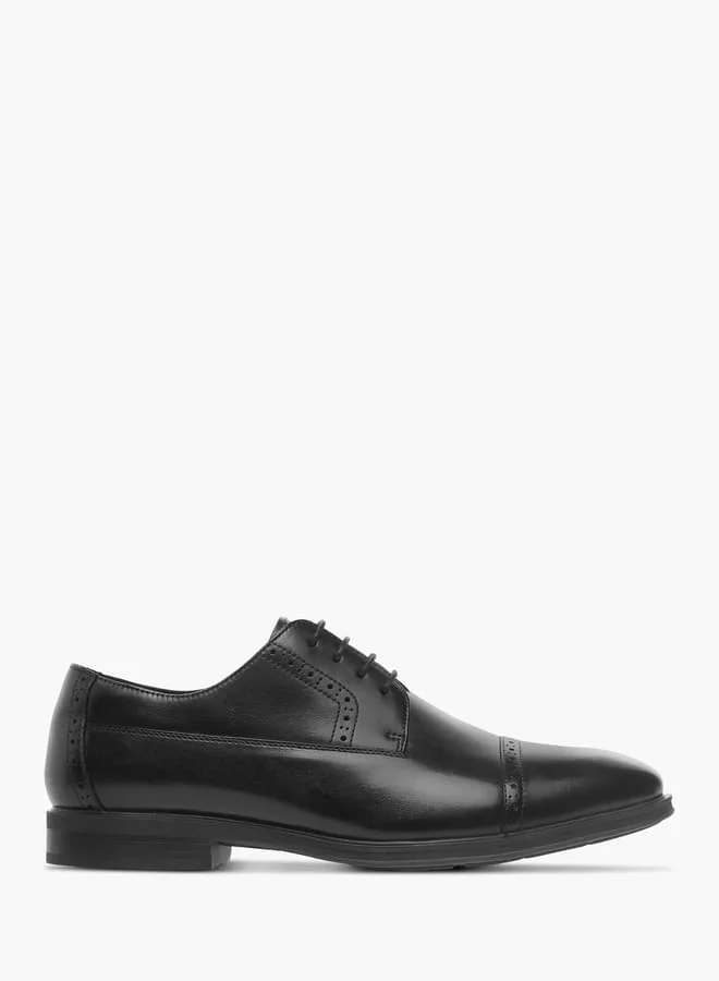لو كونفورت Mens Textured Lace-Up Derby Shoes