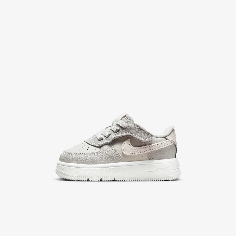 Nike Kids' Force 1 Low LV8 EasyOn Shoes