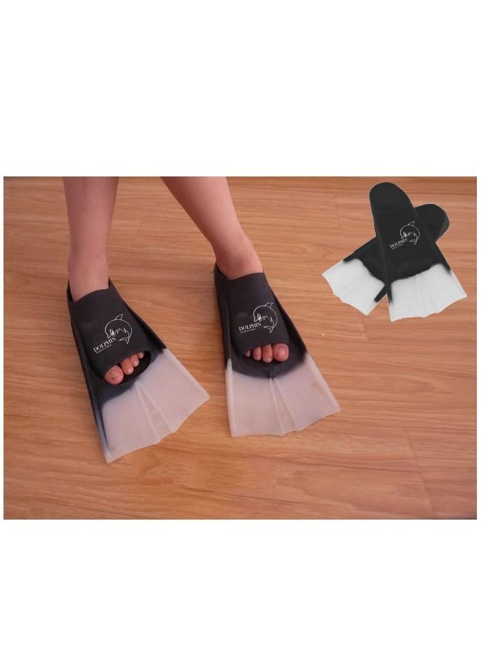 زعانف قصيرة للتدريب على السباحة من السيليكون ، أسود / أبيض، Size XL (42-44) - pzsku/Z7D7323162AB94834DF22Z/45/_/1692200595/77ef2bbd-e468-4084-bae1-d6ab8653bd50
