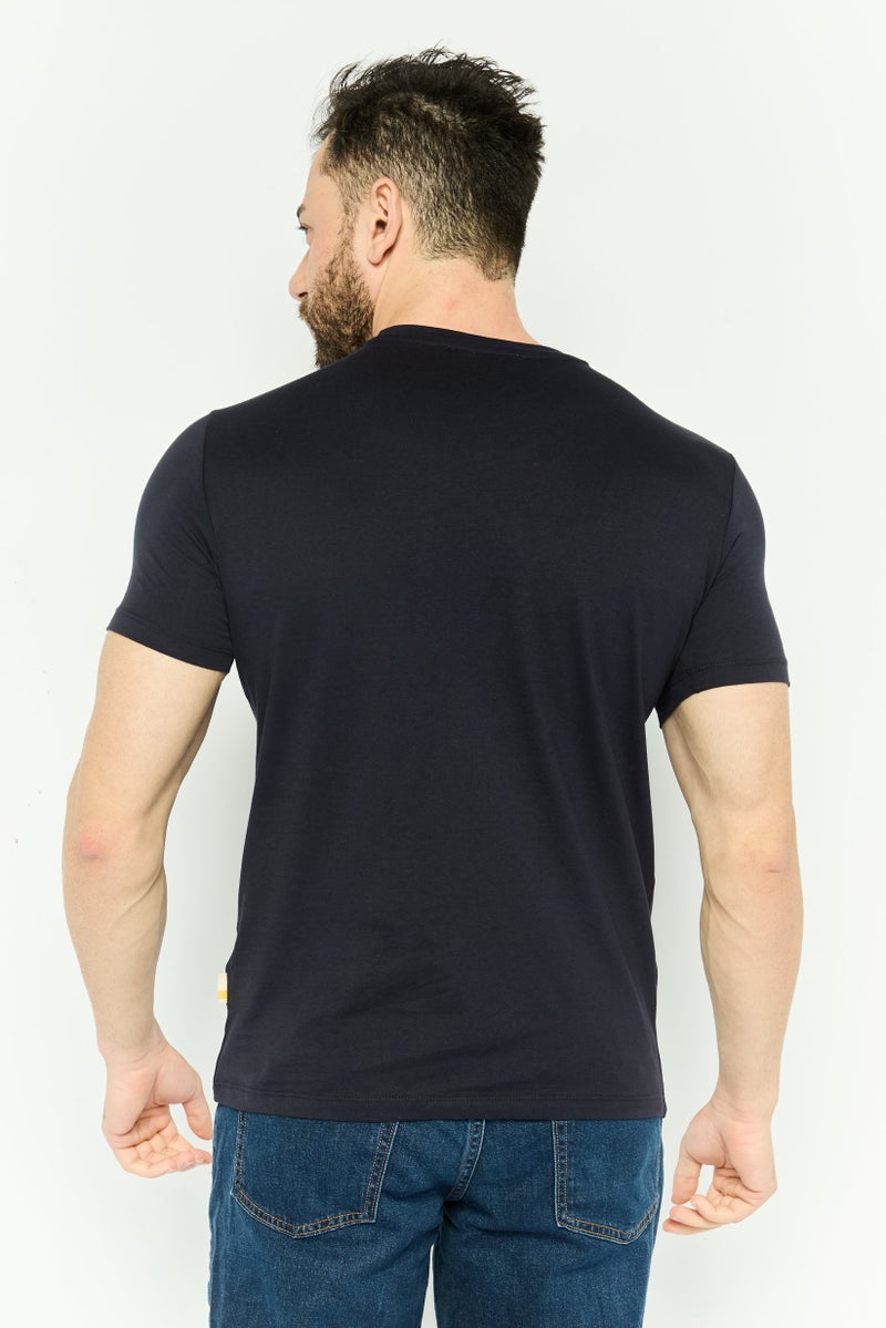 Gazzarrini تي شيرت رجالي بأكمام قصيرة وطباعة جرافيك، لون كحلي - Image 4