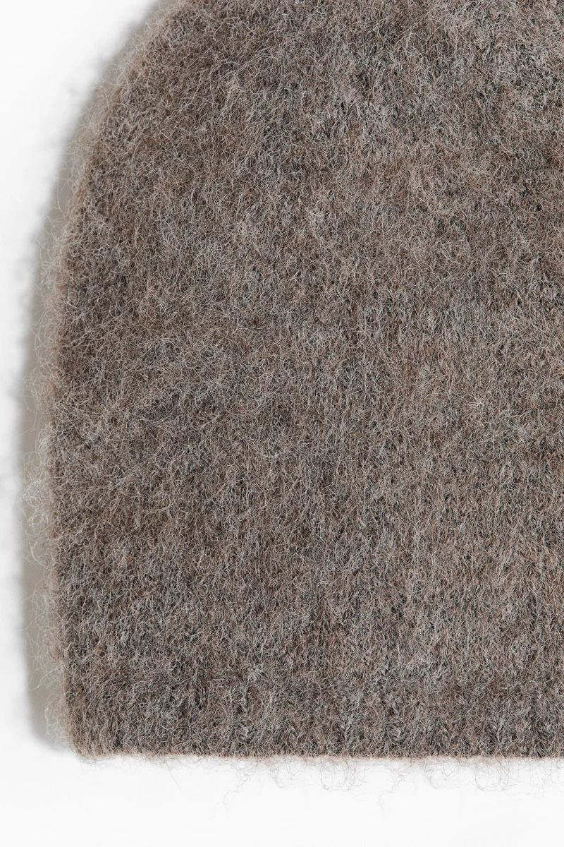 اتش اند ام قبعة بيني