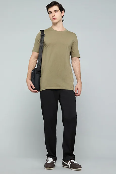 أر أند بي Solid T-Shirt with Crew Neck and Short Sleeves