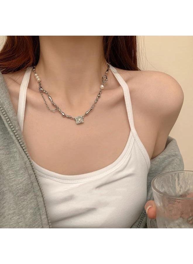 Generic - French Style Pearl Necklace Necklace Women's Light Luxury Niche Design Love Clavicle Chain High-grade Sweater Chain Elegant - Image 1