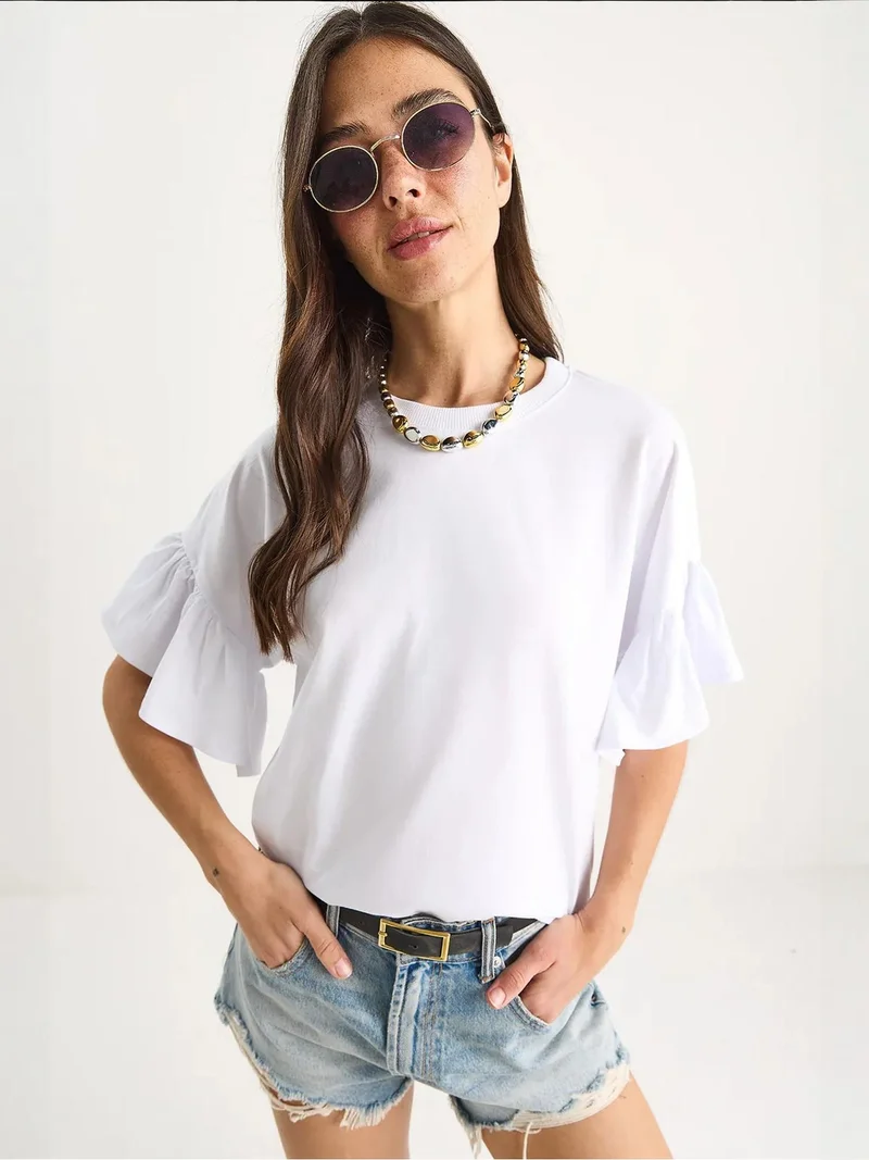Bianco Lucci LUCCI Ruffle Detail Crew Neck T-Shirt