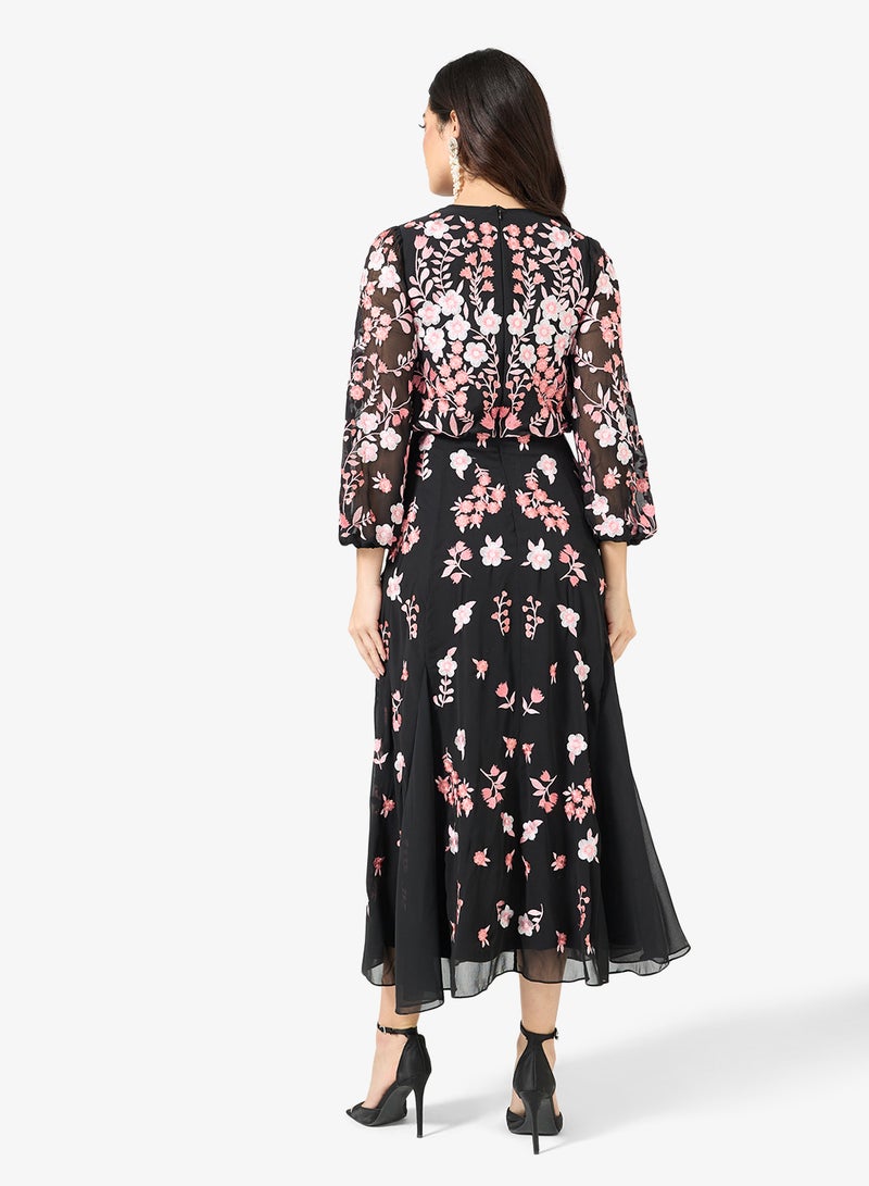 فروك اند فرل فستان ماكسي طويل بأكمام مطرزة - Image 2