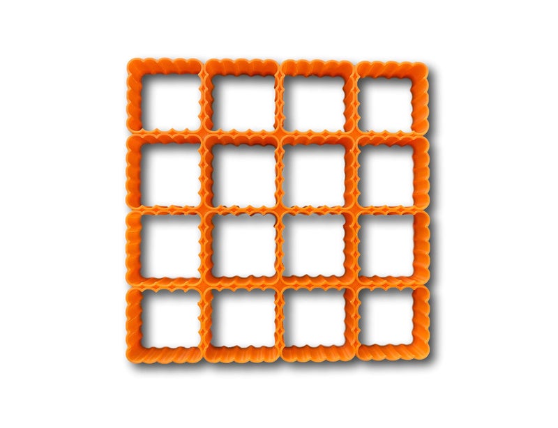 Cookie Cutz 1 x16 Scalloped Shape Square Multi Cutter - Image 1