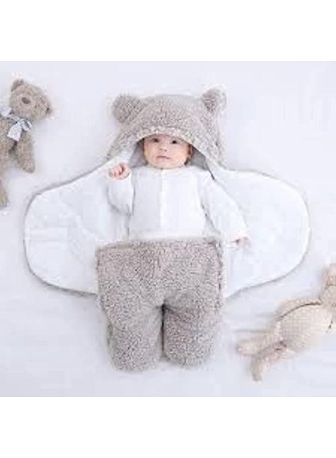 كيس نوم لفاف للأطفال من الفرو الرمادي مع قبعة أذن الدب - Image 3