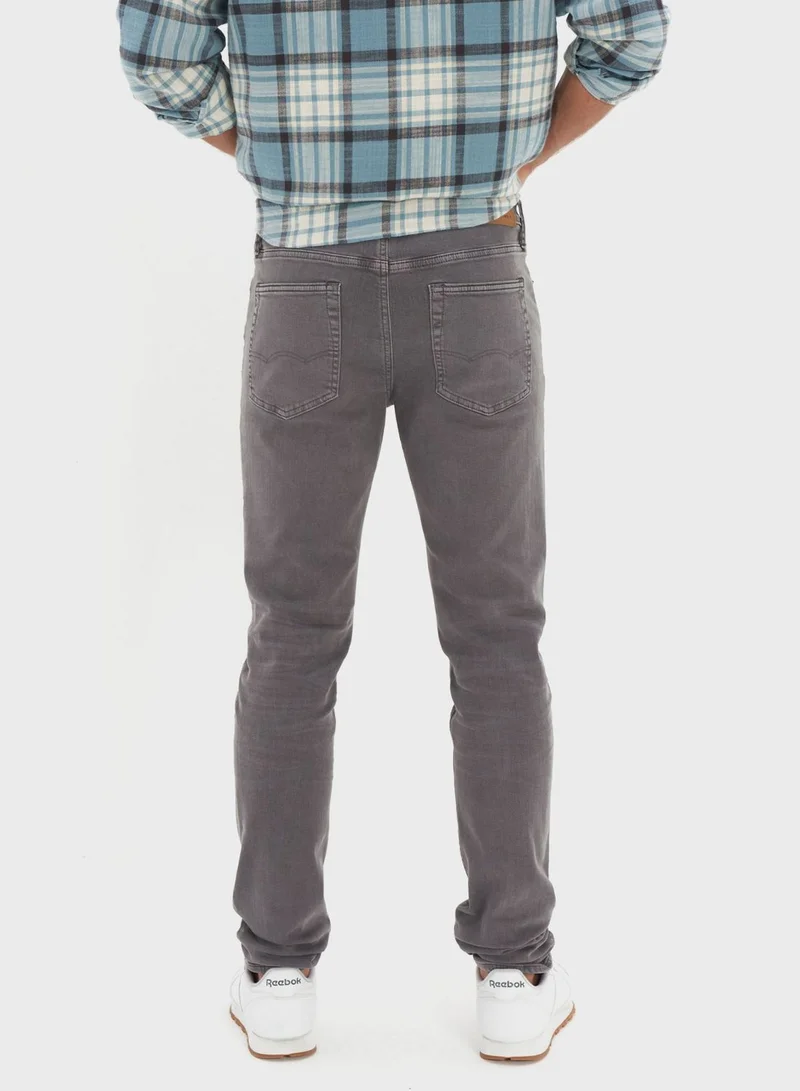 American Eagle Light Wash Slim Fit Jeans