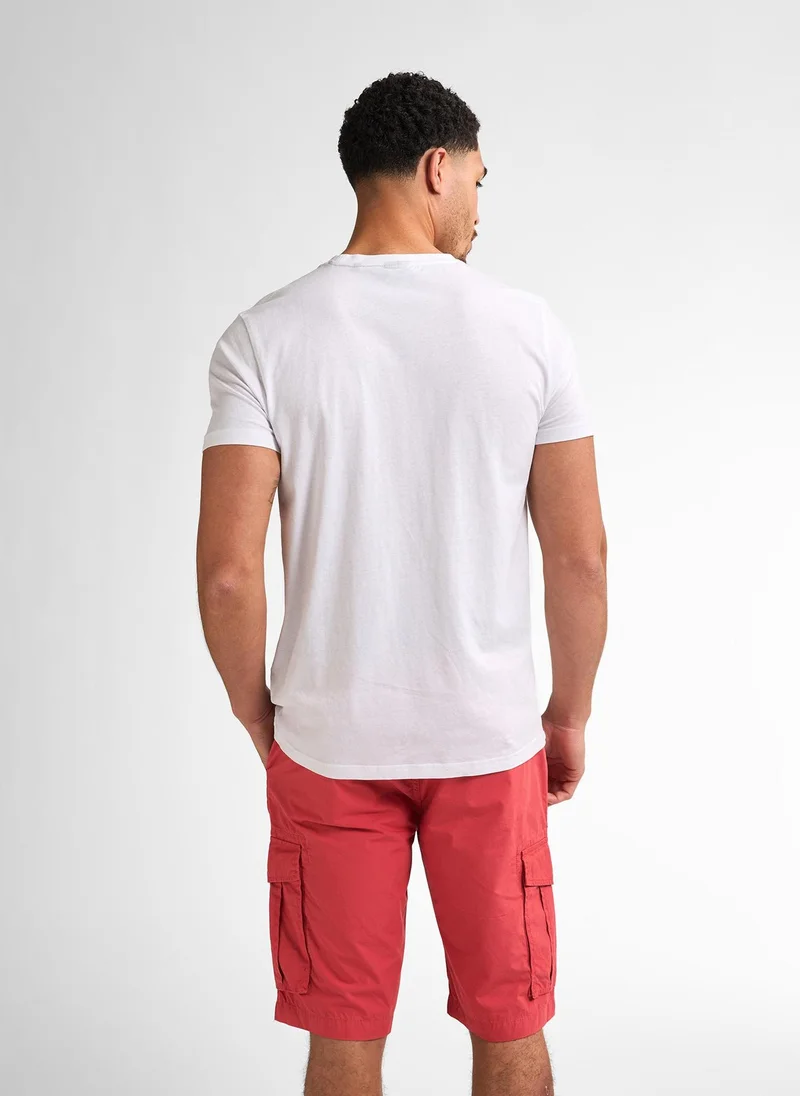 بترول اندستريز تيشيرت رجالي بأكمام قصيرة