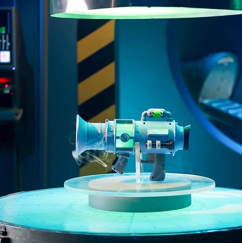 Minions Despicable Me 4 Ultimate Fart Blaster Toy - Shoots Real Fog Rings | 15 Hilarious Sound Effects | Lights Up & Banana/Fart Scents | Includes 2 Scent Formulas | Great Gag Gift for Kids Ages 4+ - Image 4