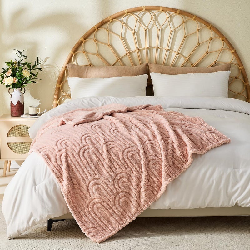 Wajade Fleece Throw Blanket, Fluffy Faux Fur Blanket for Bed Sofa Couch, Soft Warm Thick Blanket,Pink 127x178 - Image 2