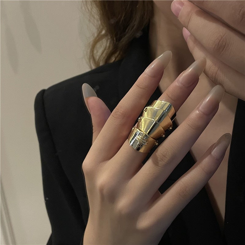 Japanese And Korean Hip-Hop Punk Exaggerated Personality Ring Armor Four-Bone-Section Saturn Ring Diablo Fashion Accessories For Women - Image 1