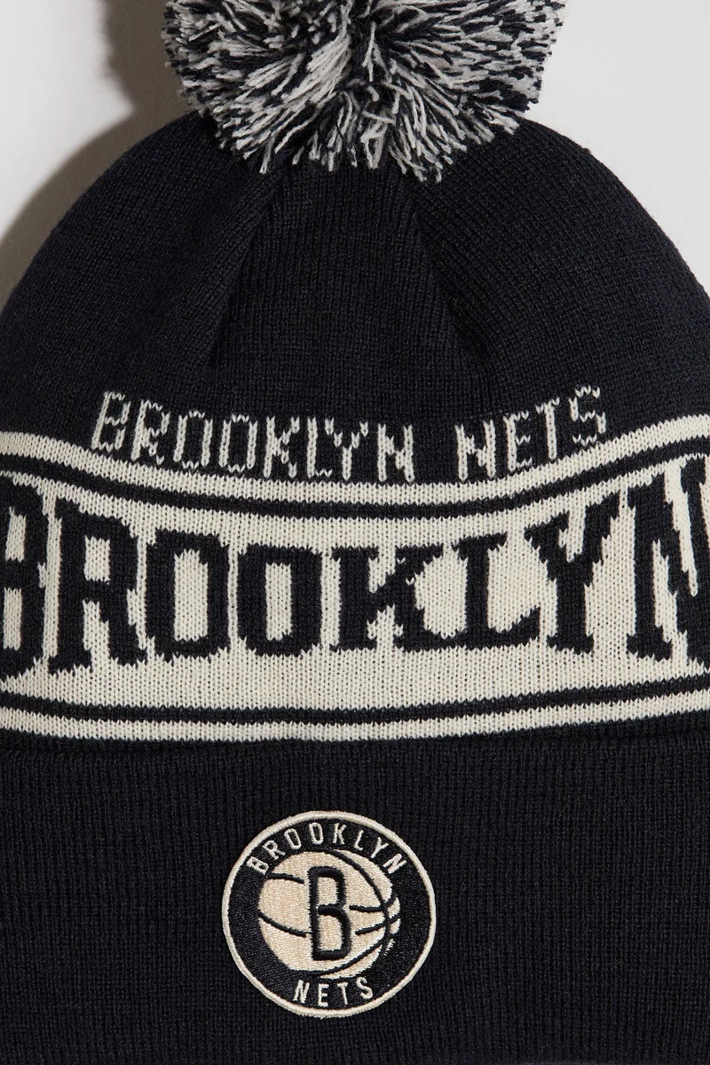 H&M Jacquard-knit pompom beanie