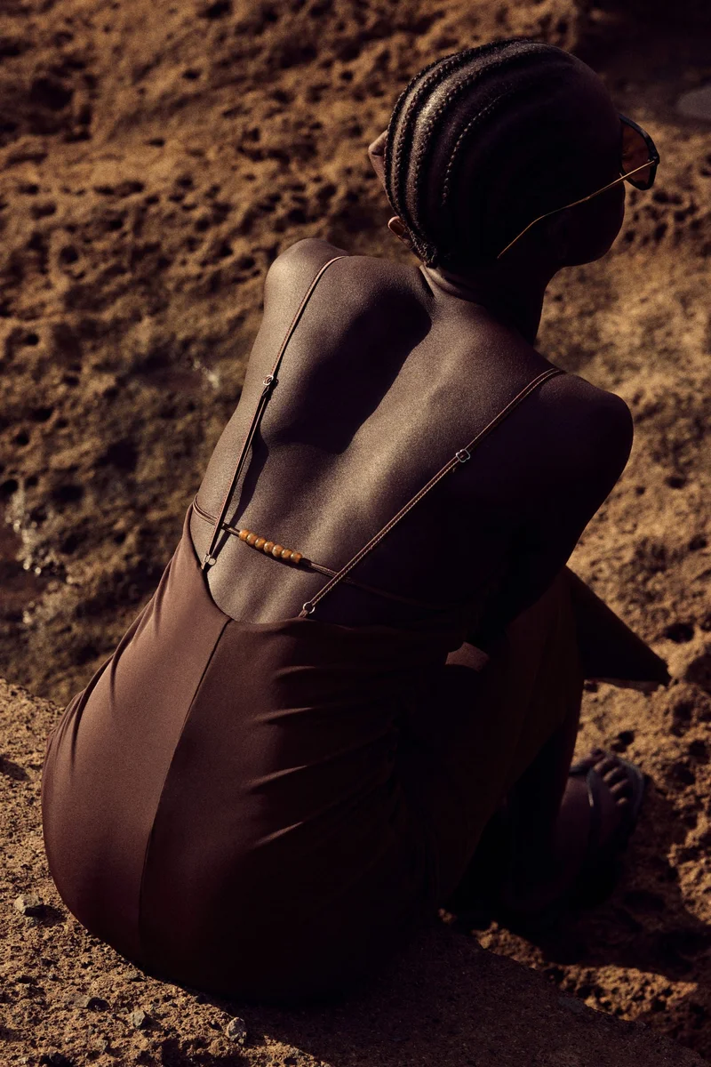 اتش اند ام فستان منسدل بشرائط