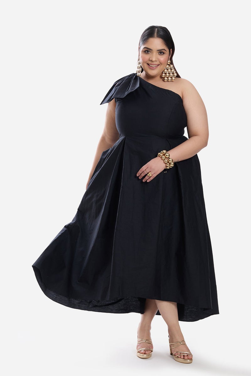 Virgio Solid Cotton One Shoulder Bow Plus Size Dress for Women - Image 2