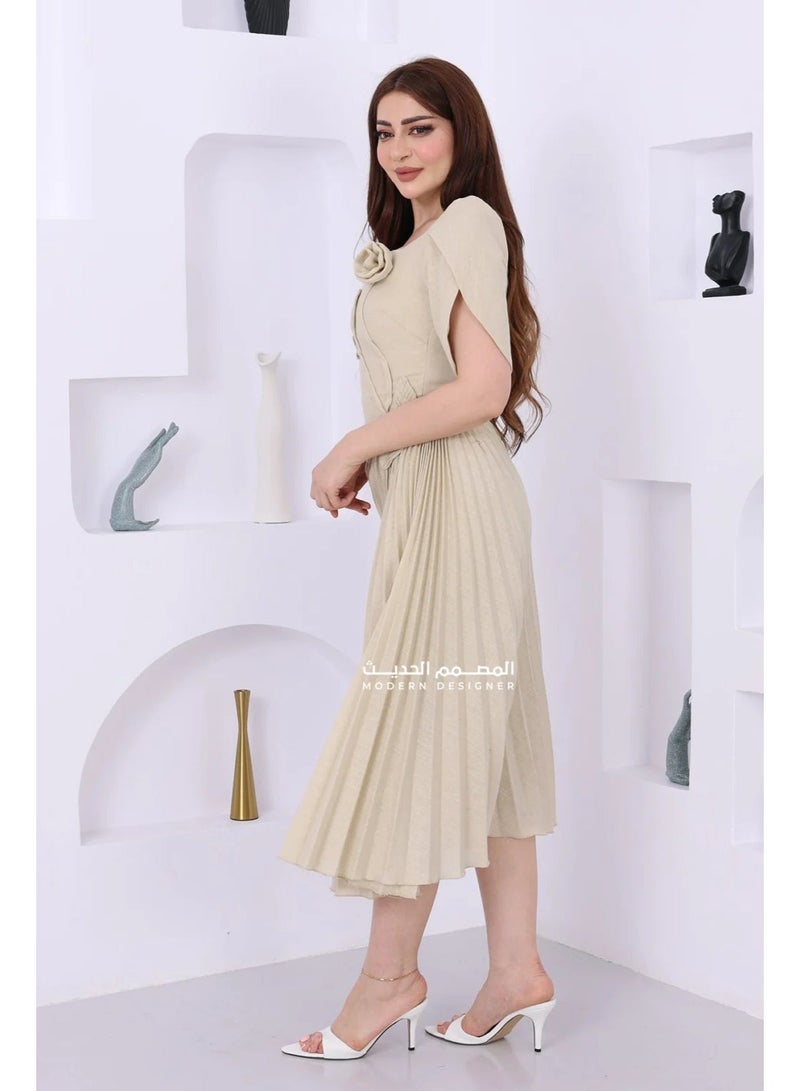المصمم الحديث فستان عيد قصير بتصميم أنيق ومميز، يتميز بإكمام قصيرة من براند المصمم الحديث - Image 3