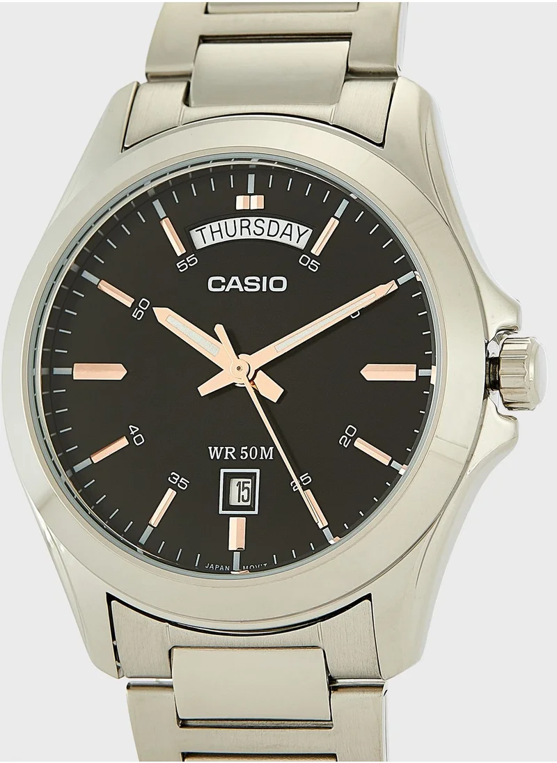 CASIO Mtp-1370D-1A2Vdf Analog Watch