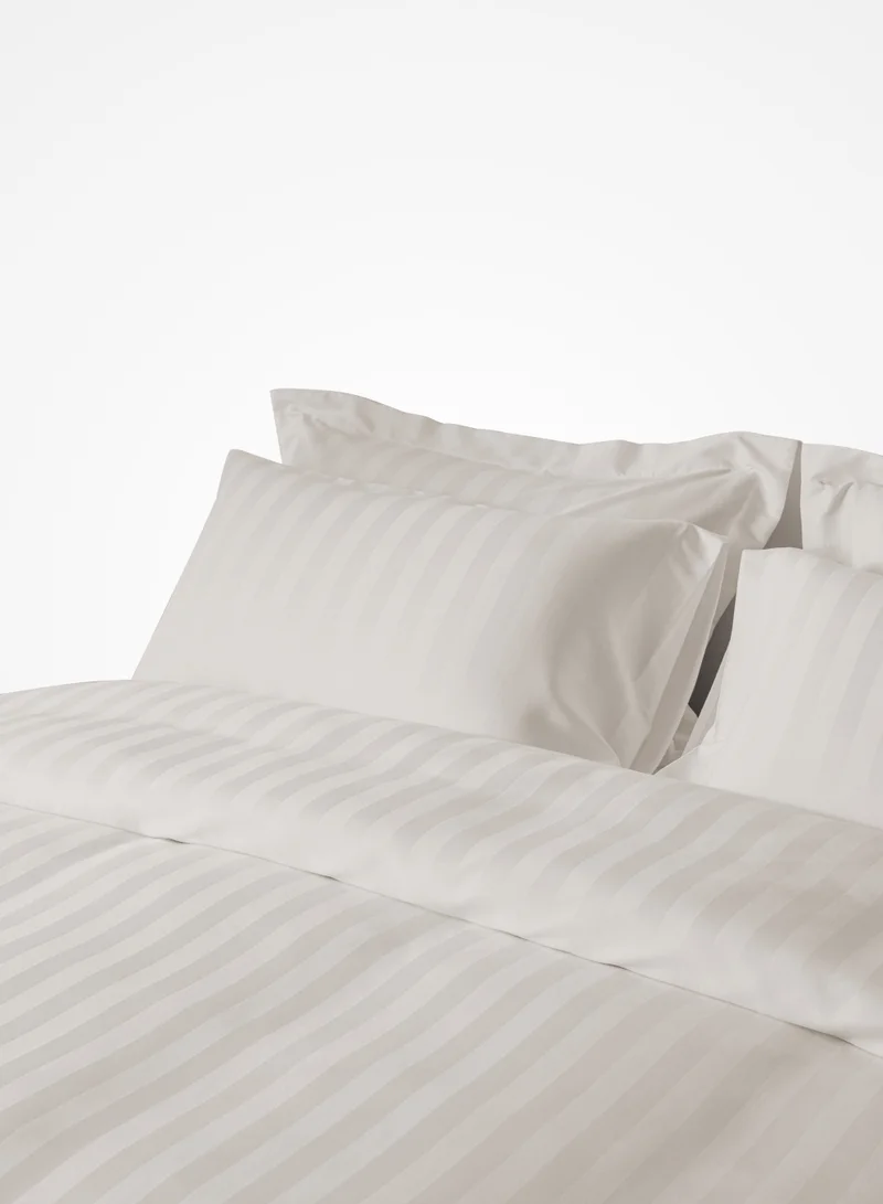 سيد المنسوجات المنزلية غطاء لحاف فندقي مزدوج من مايكروفايبر، يناسب سرير بحجم 200 سم × 200 سم، 6 قطع، بتصميم خطوط فندقية