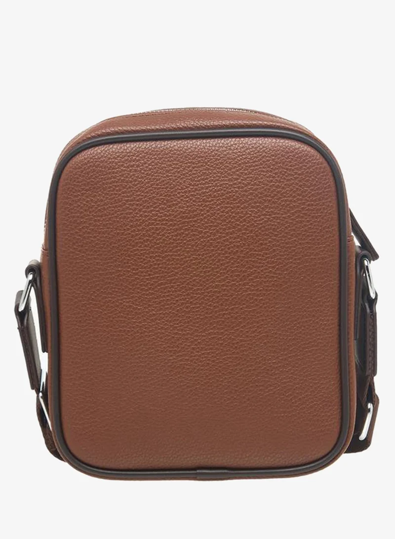 دوتشيني Men Solid Adjustable Strap Crossbody Bag