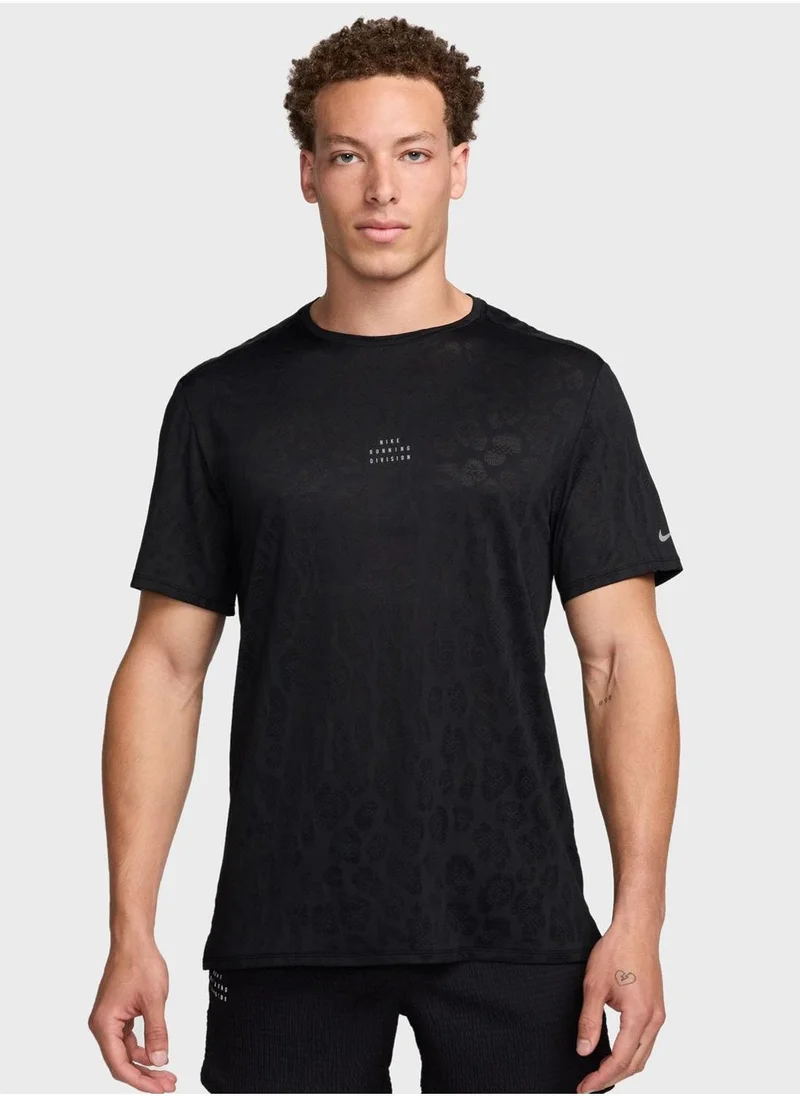 نايكي Dri-Fit Rise 365 Run T-Shirt