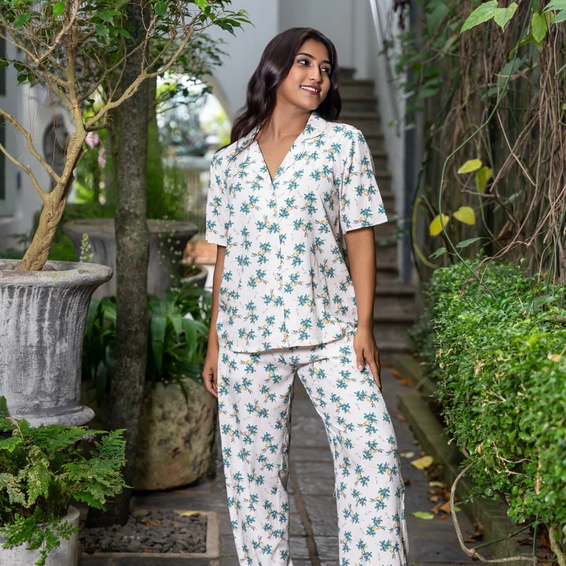 أدريا Aadaraya Pyjama Set Shirt and Trousers