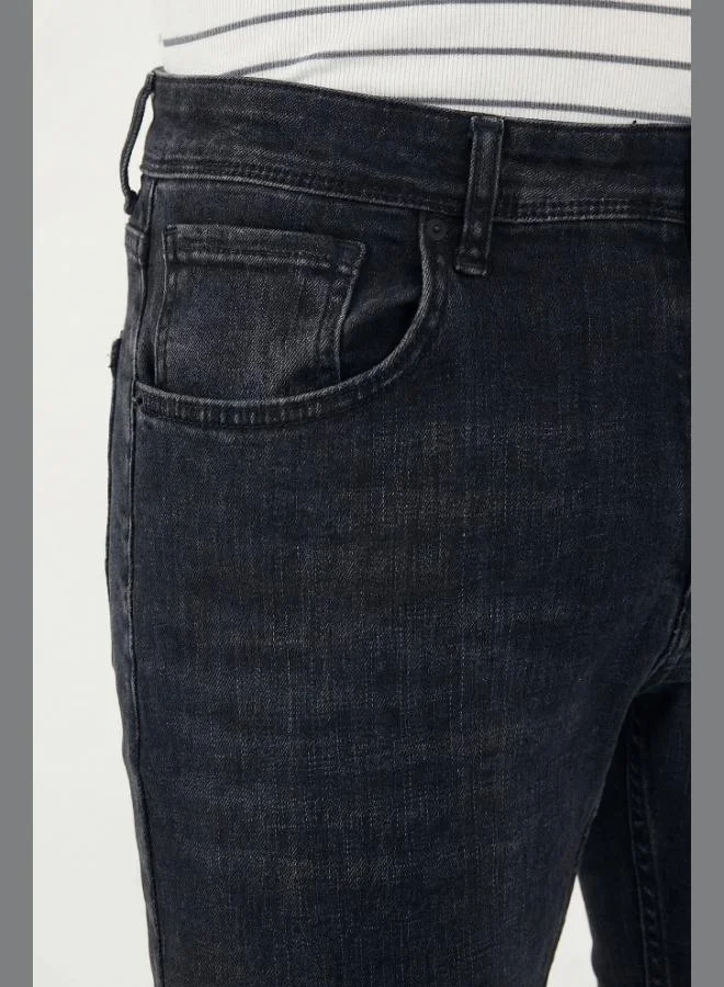 Buratti  Buratti Slim Fit High Waist Narrow Leg Jeans Men's DENIM PANTS 3300C56TOKYO for Men | Best Price UAE