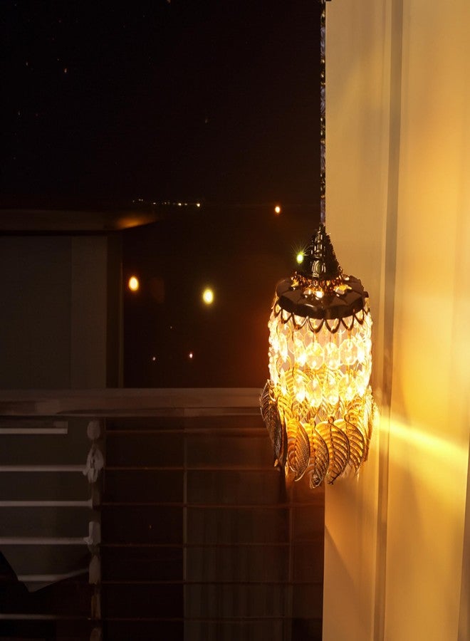نابيا ثريا معلقة من نابيا، مزودة بإضاءة LED بيضاء دافئة للباب الرئيسي والنافذة، بهيكل ذهبي، للزينة والاحتفالات والحفلات والأماكن الدينية، مثل ديوالي وهولي (زهرة مستديرة صغيرة، عبوة من قطعة واحدة). - Image 1
