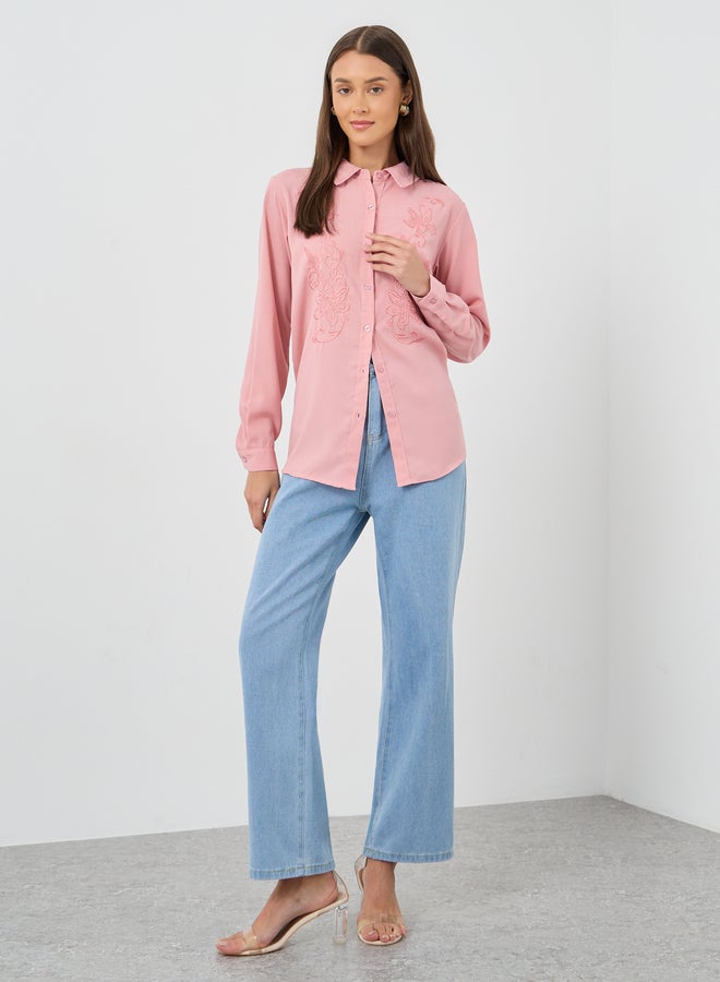 ستايلي قميص بياقة عريضة مطرز بالزهور - Image 2